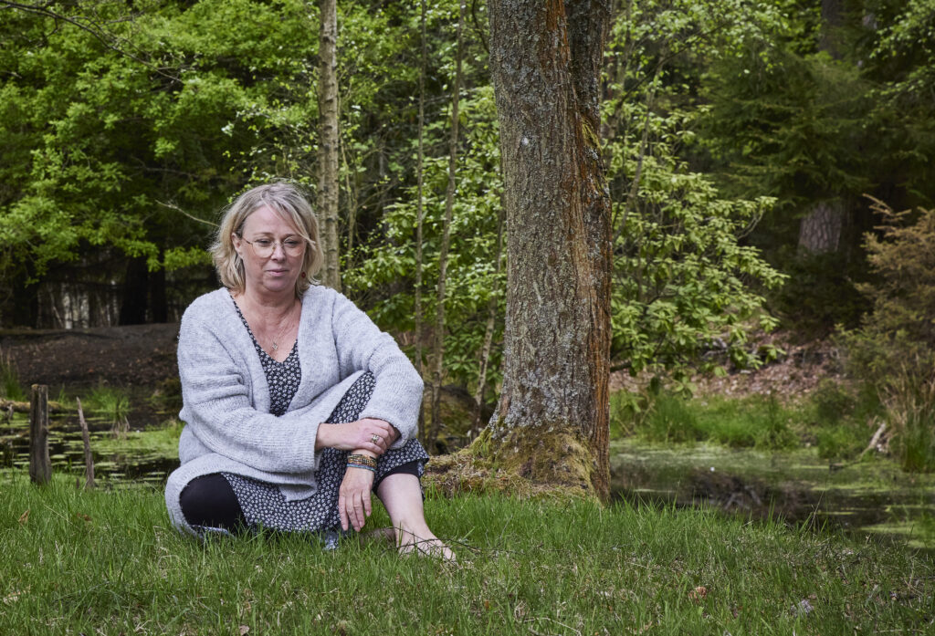 Trillen er healer og clairvoyant og hjælper dig med at komme videre til et mere selvkærligt liv.
